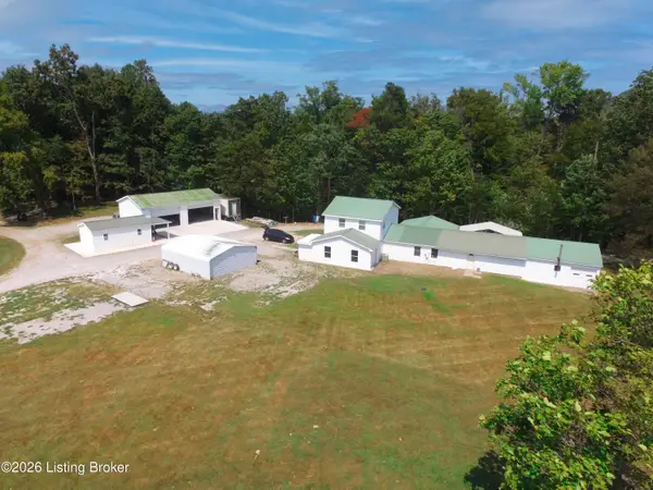 13400 N Blakely Ln, Louisville, KY 40272