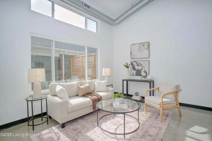 607 Burnett Farm Ln, Louisville, KY 40243 - #2