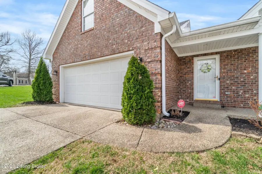 2912 Hewitt Place Ct, Louisville, KY 40299 - #3