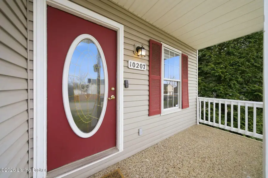 10207 Park Lake Dr, Louisville, KY 40229 - #2