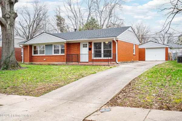 3511 Terrier Ln, Louisville, KY 40218