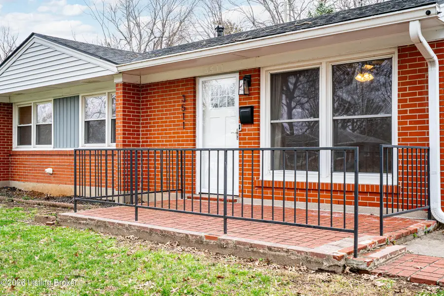 3511 Terrier Ln, Louisville, KY 40218 - #2