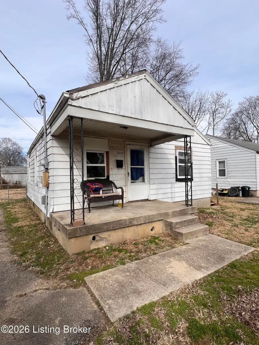 2315 Briargate Ave, Louisville, KY 40216 - #2