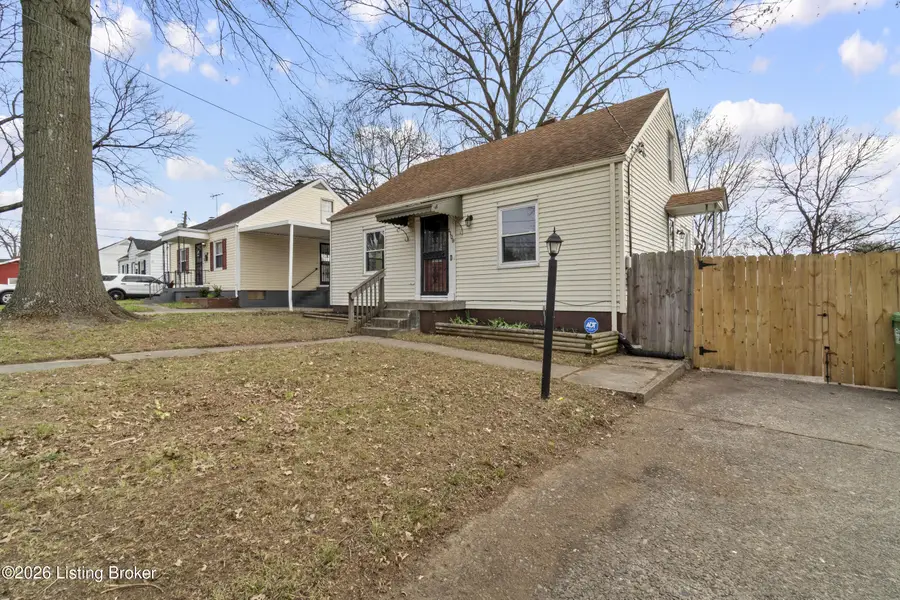 4109 Hillview Ave, Louisville, KY 40216 - #3