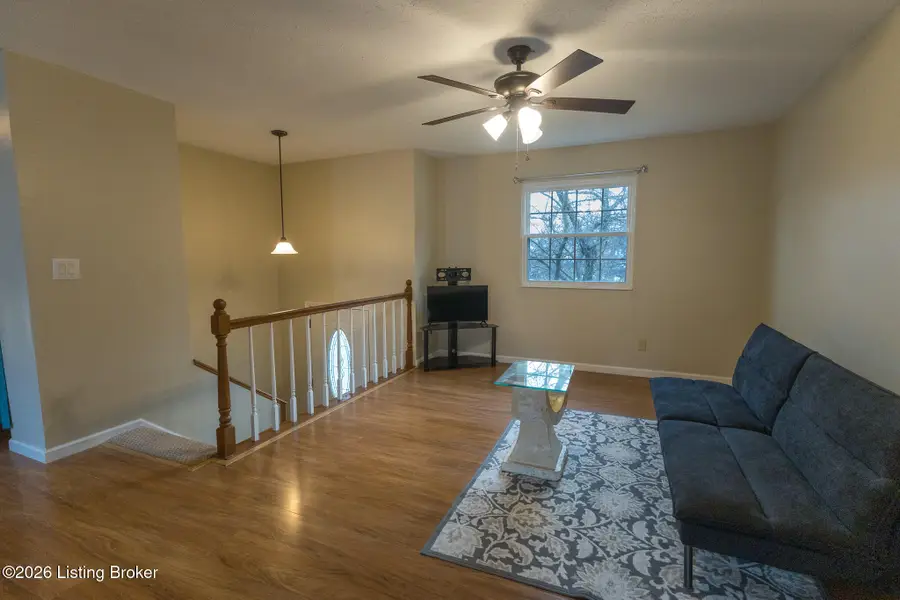 4601 Logby Pl, Louisville, KY 40272 - #2