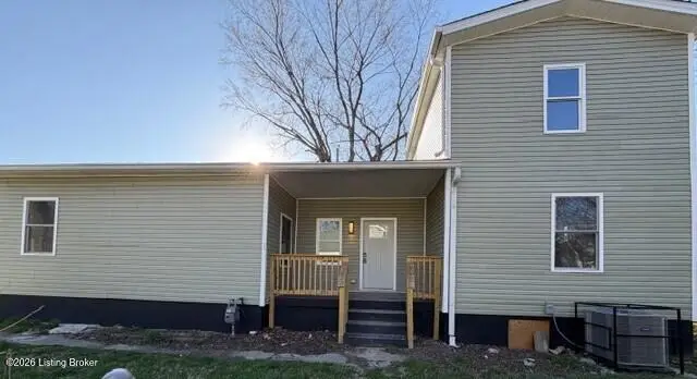 666 Curry Ct, Louisville, KY 40211 - #1