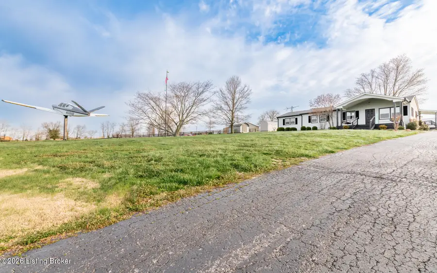 122 Airport Ln, Springfield, KY 40069 - #3