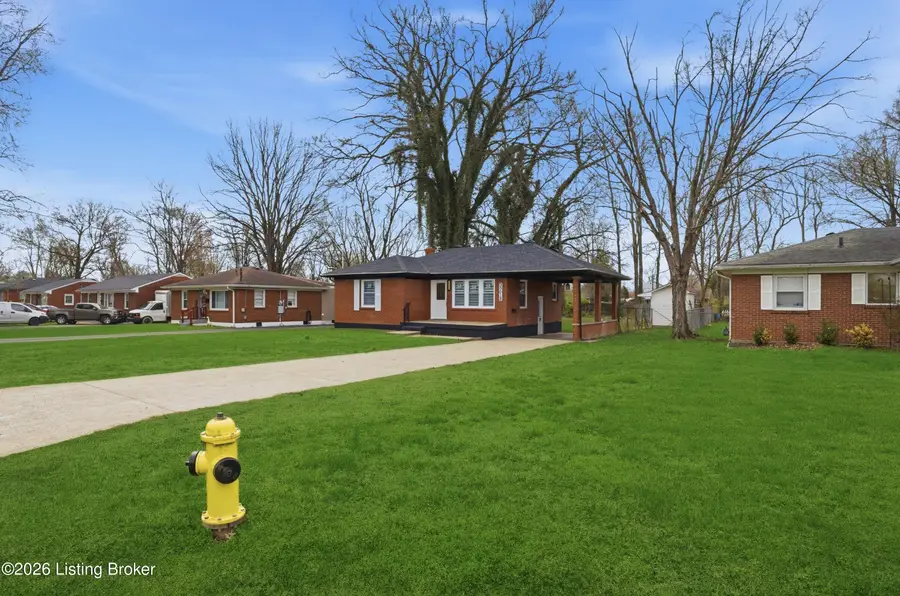 3218 Bridwell Dr, Louisville, KY 40216 - #3