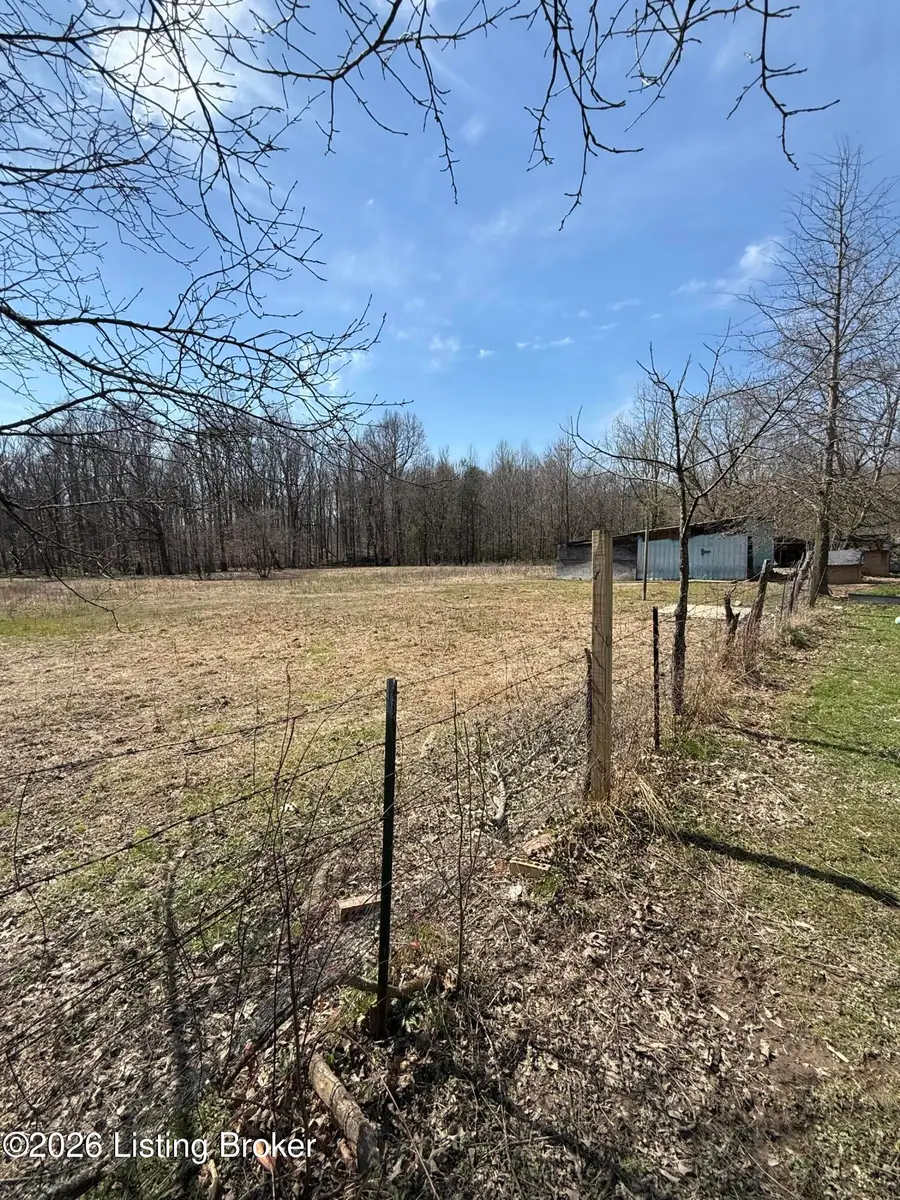 385 Chillicoop Rd, Shepherdsville, KY 40165 - #2