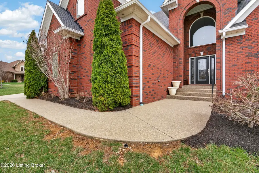 7605 Wind Haven Ct, Louisville, KY 40291 - #2