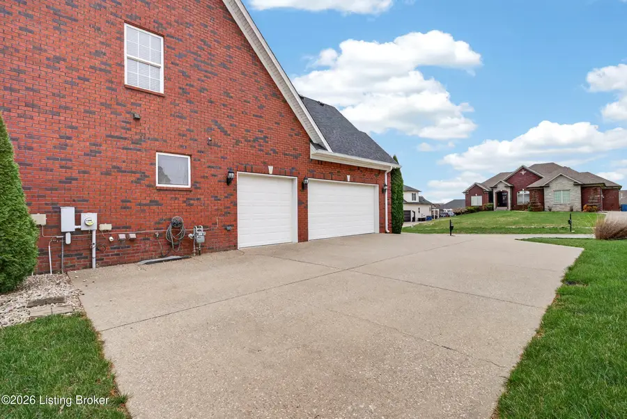 7605 Wind Haven Ct, Louisville, KY 40291 - #3