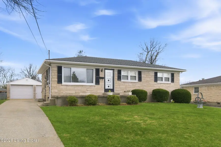 5214 Woodhill Ln, Louisville, KY 40219 - #2