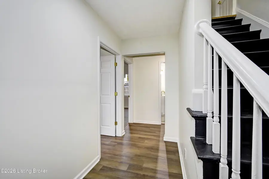 3708 Luken Dr, Louisville, KY 40216 - #3