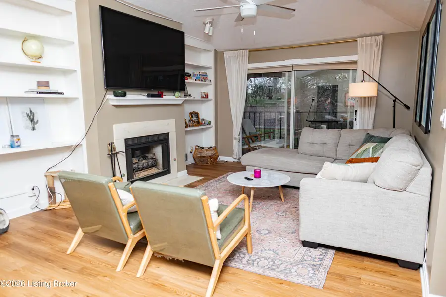 405 Forest Park Rd, Louisville, KY 40223 - #2