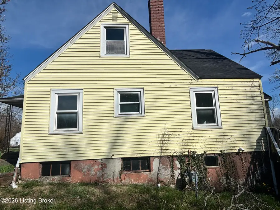 324 Church St, Vine Grove, KY 40175 - #2