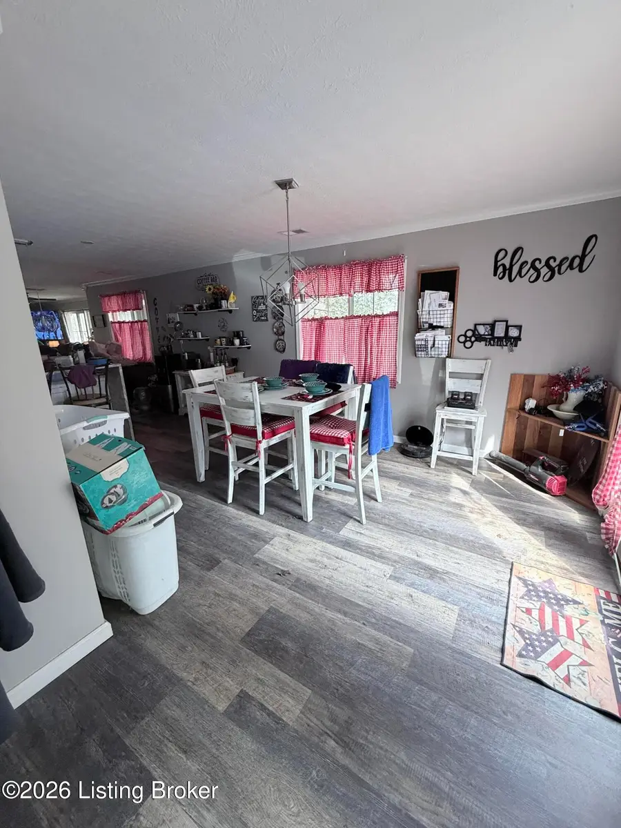 7416 Colt Dr, Louisville, KY 40214 - #3