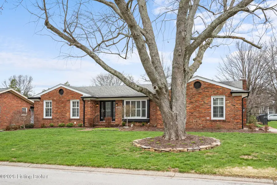 8511 Nottingham Pkwy, Louisville, KY 40222 - #2