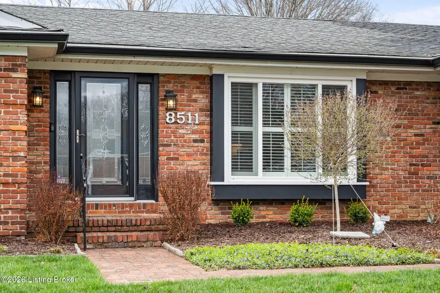 8511 Nottingham Pkwy, Louisville, KY 40222 - #3
