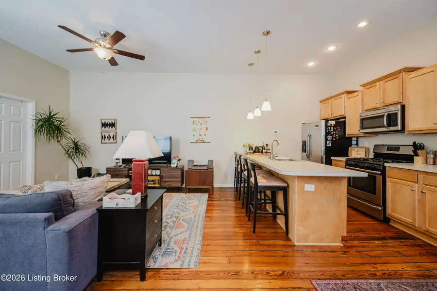 945 Mulberry St, Louisville, KY 40217 - #2