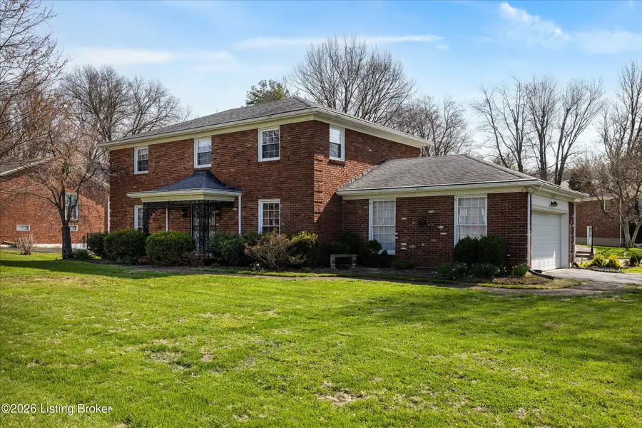 3417 Gonewind Dr, Jeffersontown, KY 40299 - #2