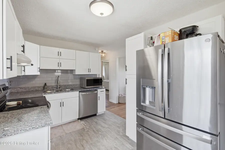 1728 Cherry Ln, Shelbyville, KY 40065 - #3