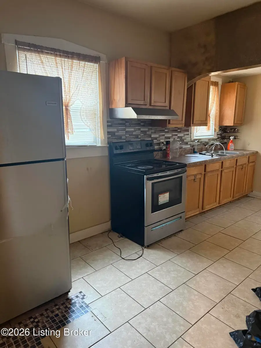 4200 Sunset Ave, Louisville, KY 40211 - #3