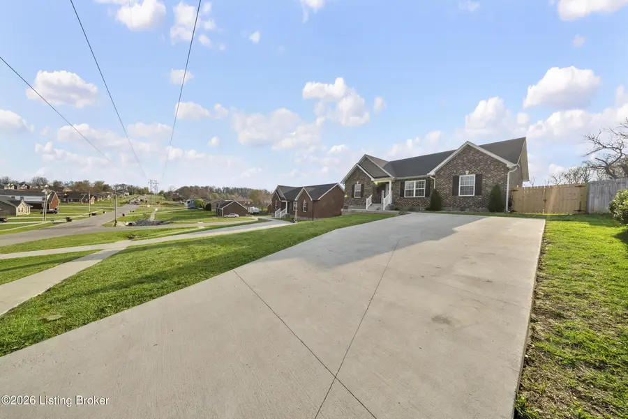 407 Susannah Ave, Bardstown, KY 40004 - #3