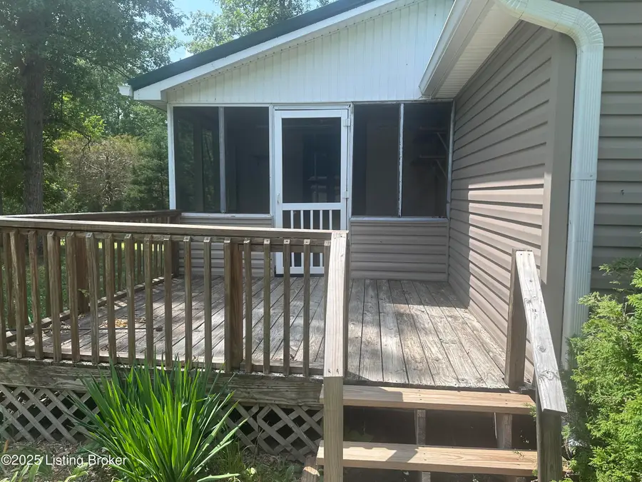 270 Foxwood Cir, Leitchfield, KY 42754 - #2