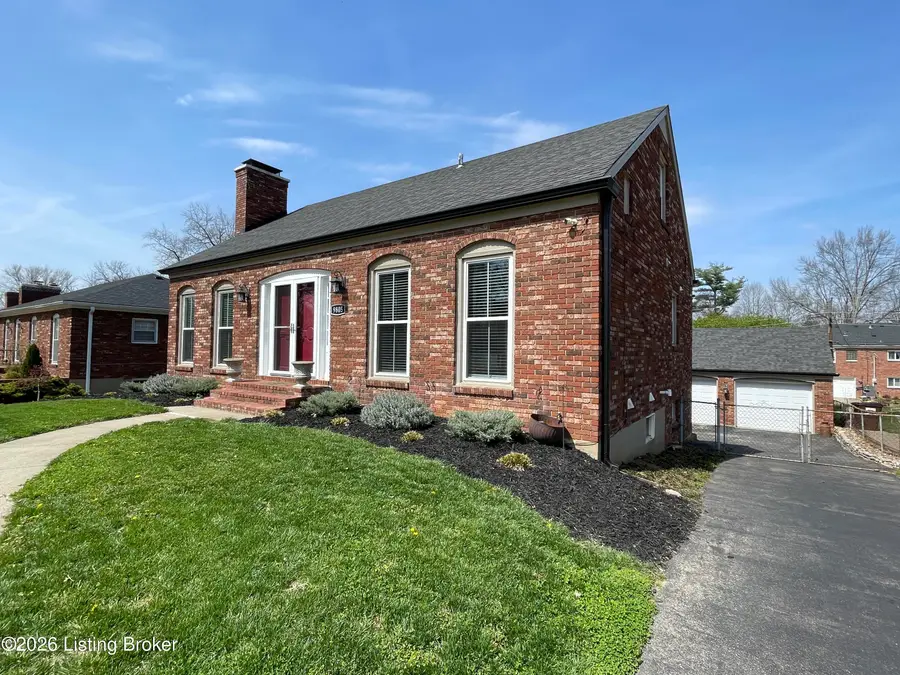 9805 Meadow Vale Dr, Louisville, KY 40242 - #3