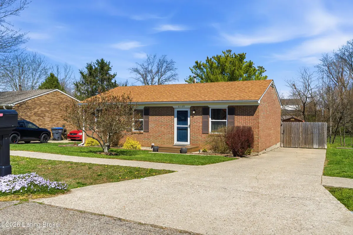 6109 Kirkwood Ct, Louisville, KY 40229 - #1