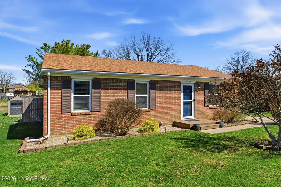 6109 Kirkwood Ct, Louisville, KY 40229 - #3