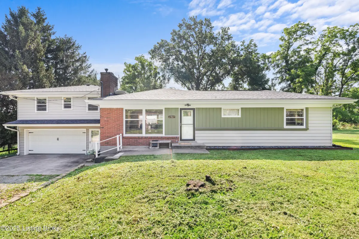 5901 S Watterson Trail, Louisville, KY 40291 - #1