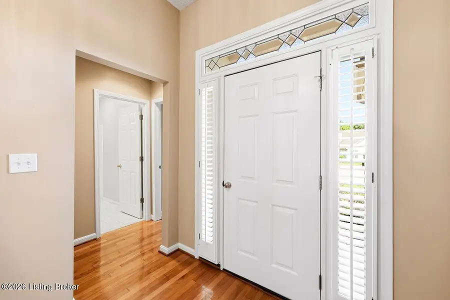 14029 Waters Edge Dr, Louisville, KY 40245 - #2