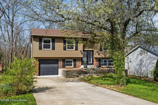 7518 E Orchard Grass Blvd, Crestwood, KY 40014