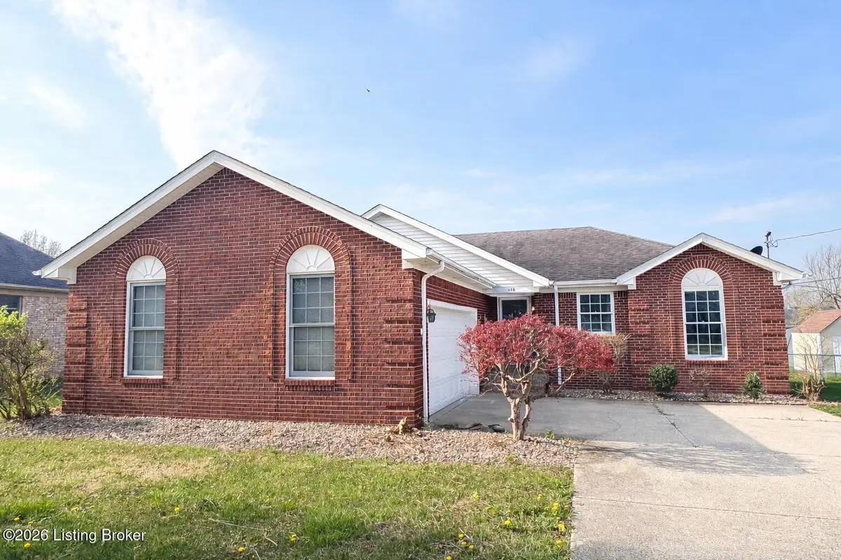 333 Harding Dr, Mount Washington, KY 40047 - #1