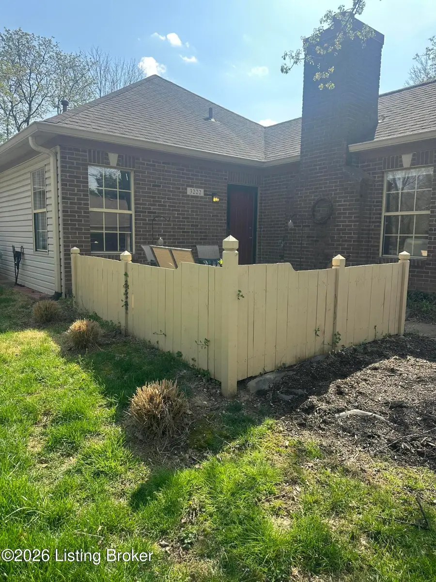 3222 Graystone Manor Pkwy, Louisville, KY 40241 - #3