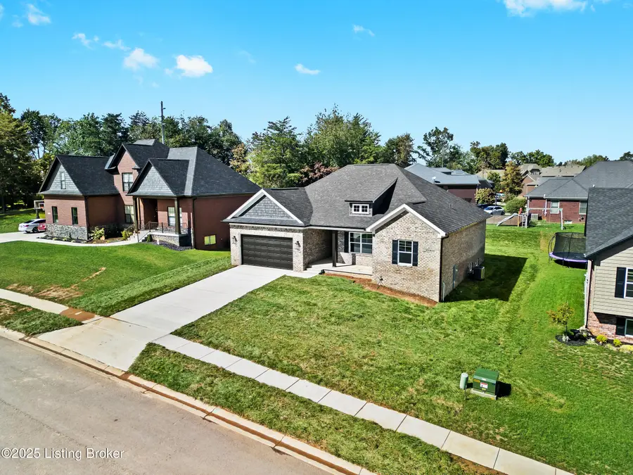 136 Wooded Glen Dr, Mount Washington, KY 40047 - #3