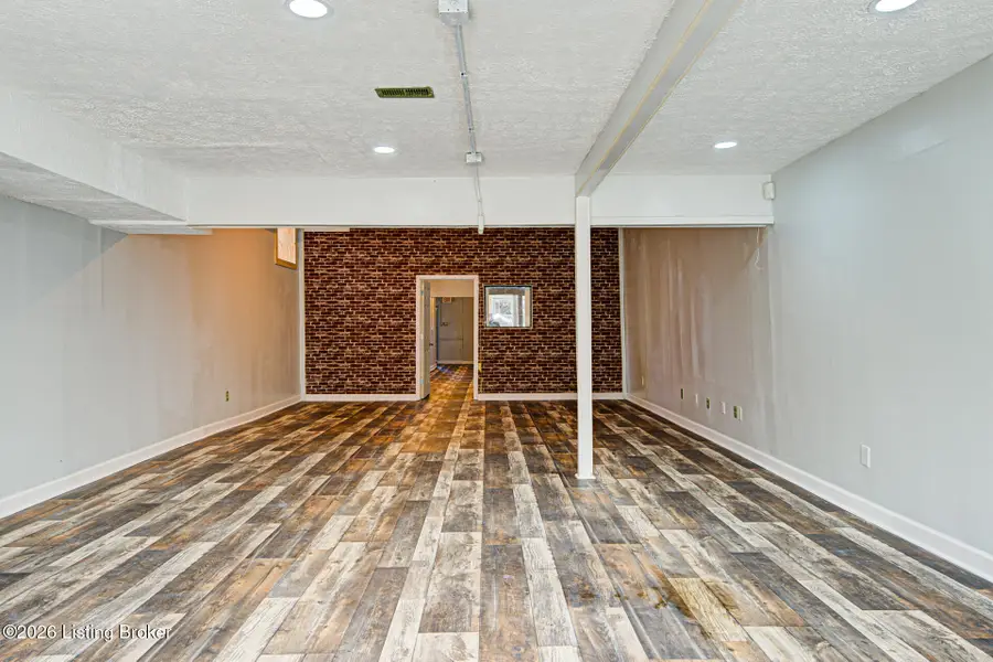 1023 Main St, Shelbyville, KY 40065 - #3