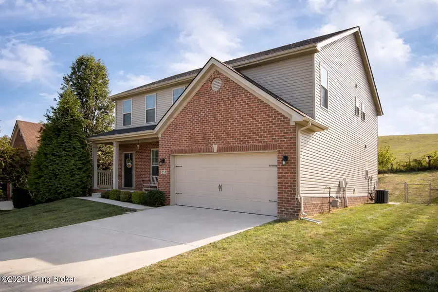 332 White Cliffs Ln, Frankfort, KY 40601 - #2