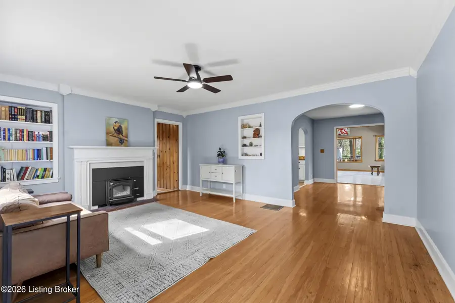 9049 Fern Creek Rd, Louisville, KY 40291 - #3