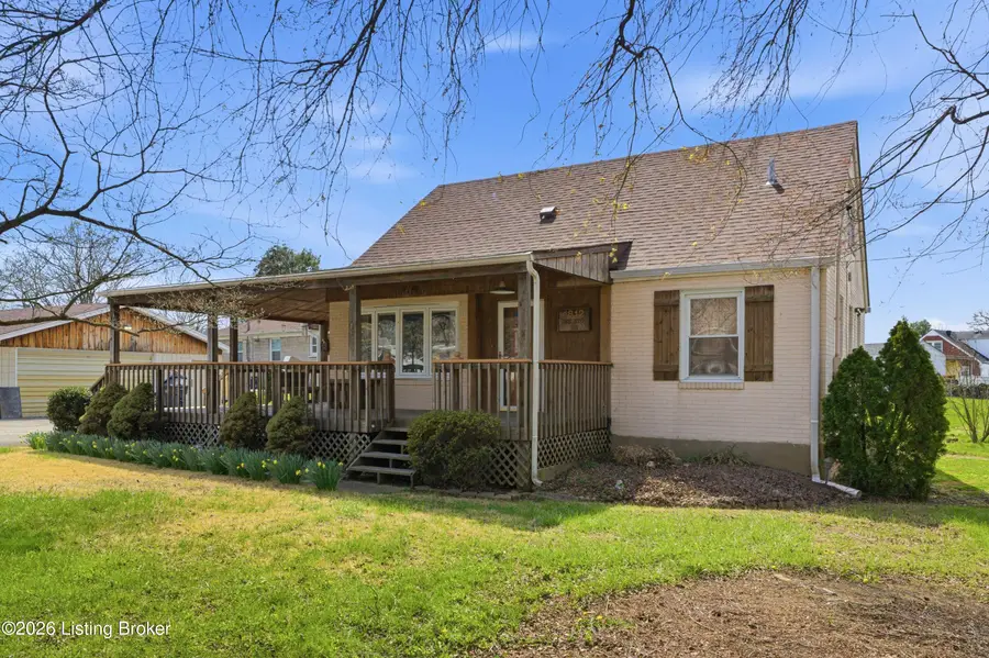 1812 Lewiston Dr, Louisville, KY 40216 - #2