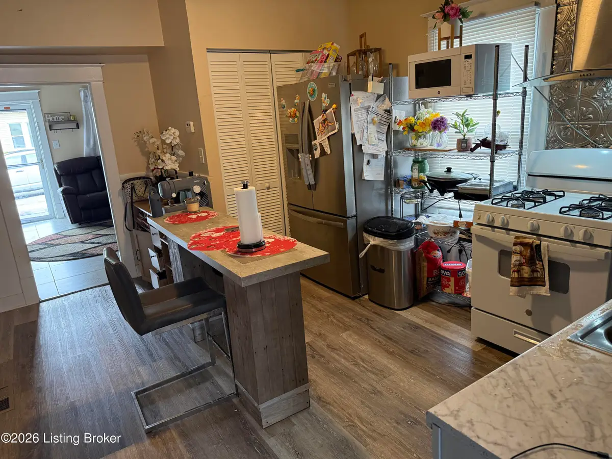 2062 Allene Ave, Louisville, KY 40217 - #1