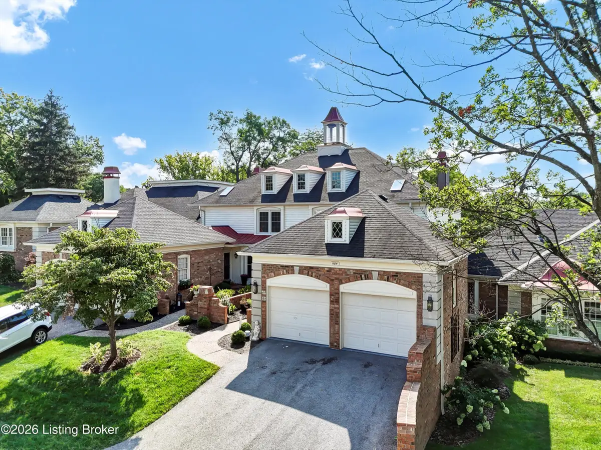 1104 Chamberlain Hill Rd, Louisville, KY 40207 - #1