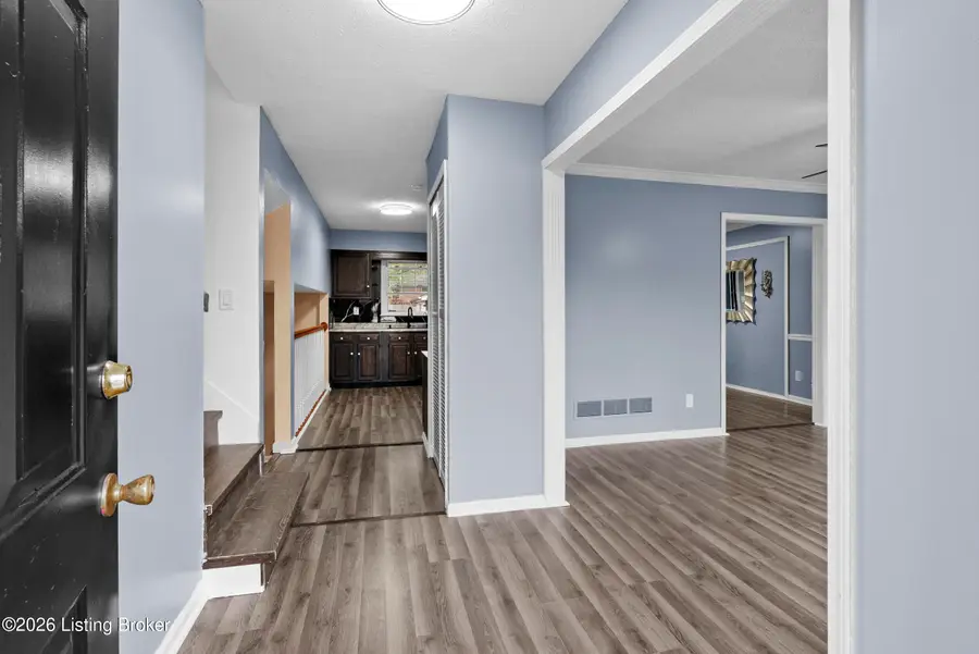 4302 Chenwood Ln, Louisville, KY 40299 - #3