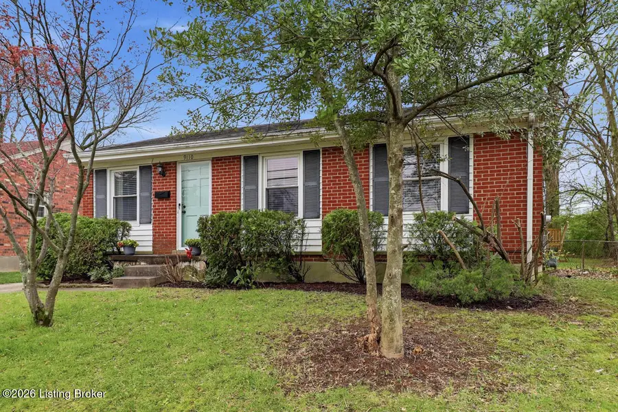 9110 Farnham Dr, Louisville, KY 40242 - #3