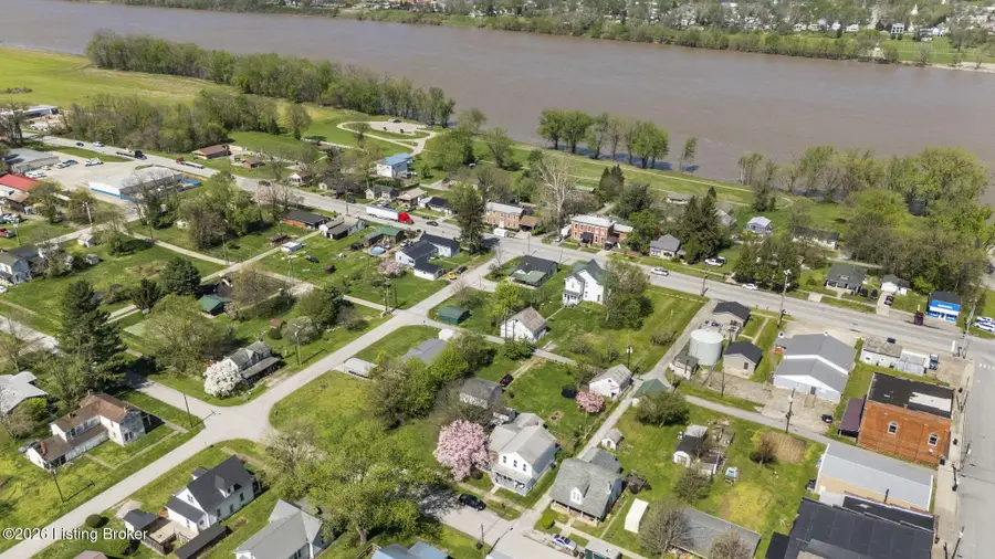 505 Union St, Ghent, KY 41045 - #2