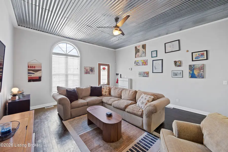 914 E St Catherine, Louisville, KY 40204 - #2