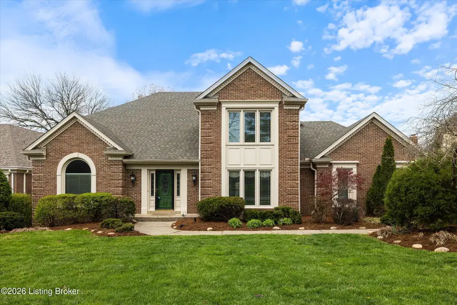 903 Lake Forest Pkwy, Louisville, KY 40245 - #2