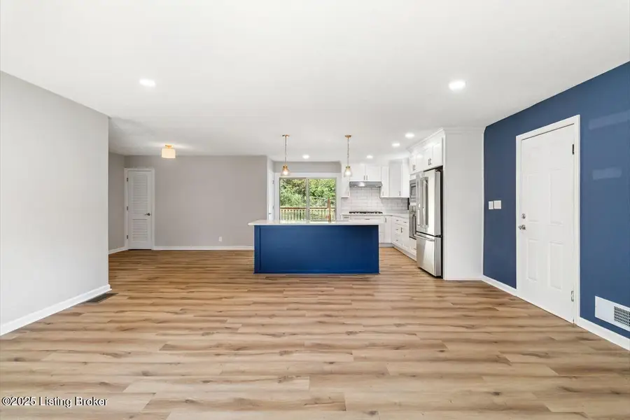 605 Glen Ct, Louisville, KY 40207 - #2