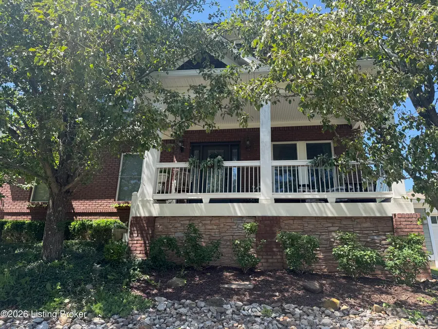 1004 Artisan Pkwy, La Grange, KY 40031 - #3